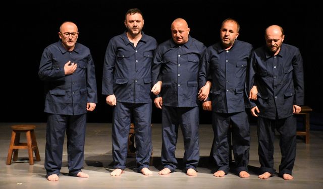"Nehirden Denize, Özgür Filistin" adlı oyun sahnelendi
