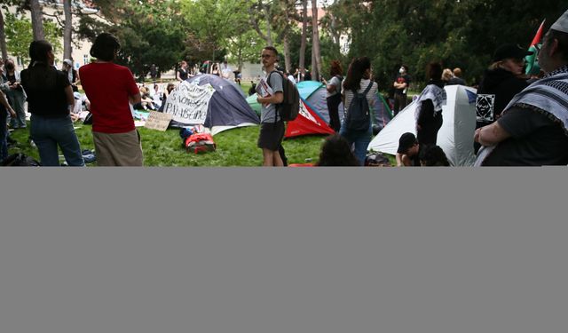 Viyana Üniversitesi öğrencileri Filistin'e destek gösterisi başlattı
