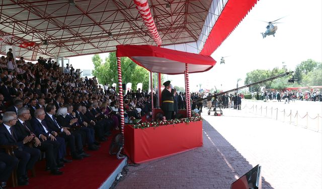 KKTC'deki 20 Temmuz Barış ve Özgürlük Bayramı Türkiye'den geniş katılımla kutlandı