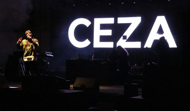 Niğde 4. Gastronomi Festivali'nde "Ceza" konser verdi