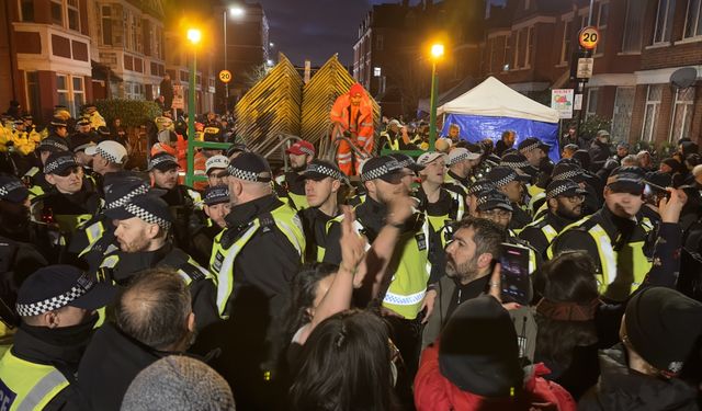 İngiltere'de PKK'ya yönelik operasyonda 7 kişi gözaltına alındı