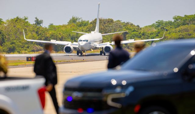 ABD İç Güvenlik Bakanı Noem, El Salvador'da suçluların tutulduğu hapishaneyi ziyaret etti