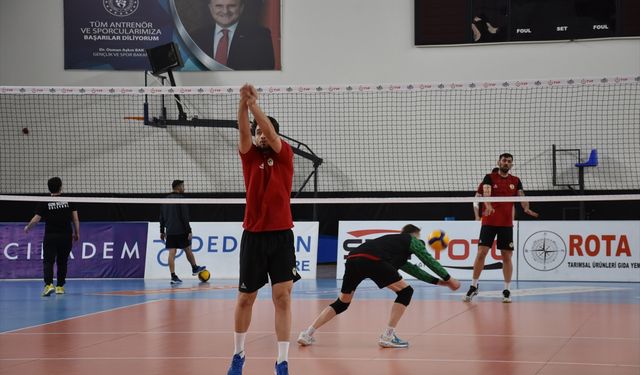 Cizre Belediyespor, İstanbul Gençlikspor maçı hazırlıklarını tamamladı