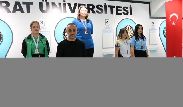 Elazığ'da düzenlenen Ünilig Dart Türkiye Şampiyonası sona erdi