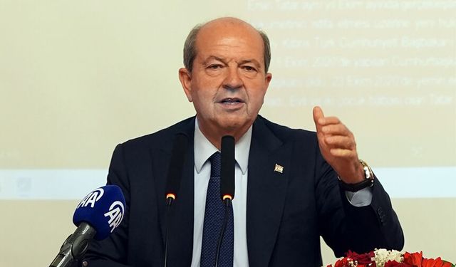 Tatar, Türk Edebiyatı Vakfı'nın, "KKTC'nin Gelecek Vizyonu" Konferansında konuştu