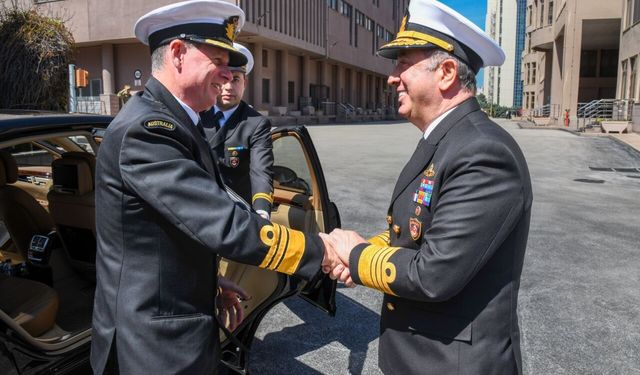 Deniz Kuvvetleri Komutanı Tatlıoğlu, Avustralyalı mevkidaşı Hammond ile görüştü