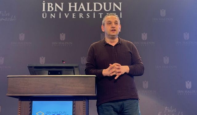 Dr. Cem Sökmen, İstanbul'un kültürel iletişim mekanlarını anlattı: