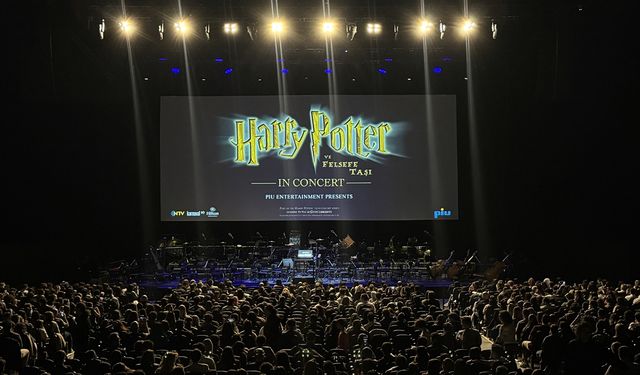 "Harry Potter ve Felsefe Taşı" filmi, orkestra eşliğinde sinemaseverlerle buluştu