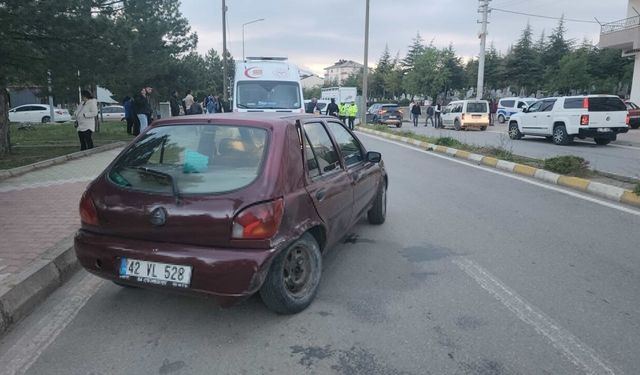 Konya'da 2 otomobilin çarpıştığı kazada, 1'i çocuk 3 kişi yaralandı