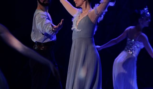 Samsun Devlet Opera ve Balesi "Piri Reis" balesinin prömiyerini yaptı