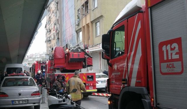 Şişli'de 8 katlı binada çıkan yangın söndürüldü