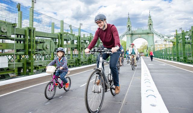 Londra’daki tarihi köprü yaklaşık 50 milyon sterline onarıldı