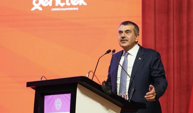 Bakan Tekin’den Gençtek Zirvesi’nde eğitim vurgusu