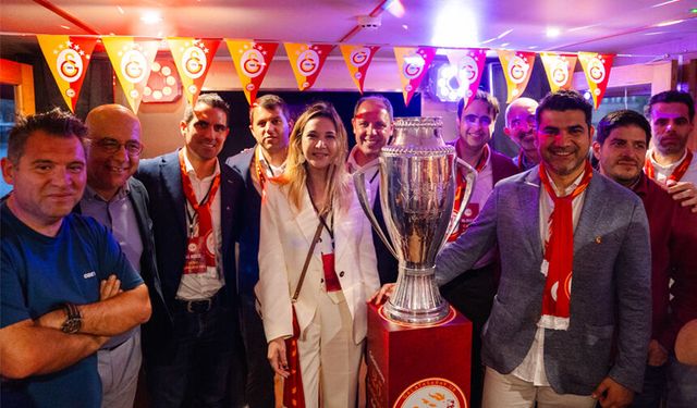 Galatasaray’ın 25. Şampiyonluğu Londra’da Coşkuyla Kutlandı