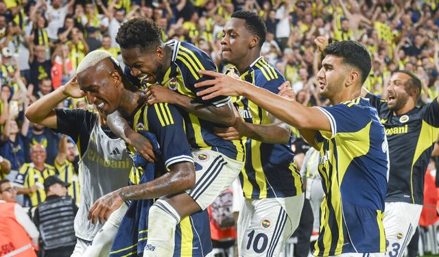Fenerbahçe, Feyenoord'u geçerek adını play-off turuna yazdırdı