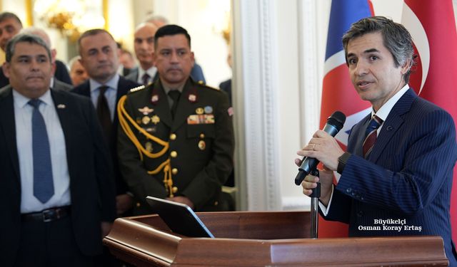 Zafer Bayramı, Londra’da Büyükelçiliğinde Düzenlenen Resepsiyonla Kutlandı