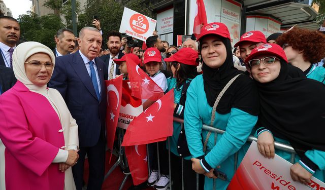 Cumhurbaşkanı Erdoğan'a, ABD'deki Türkevi'ne gelişinde yoğun ilgi