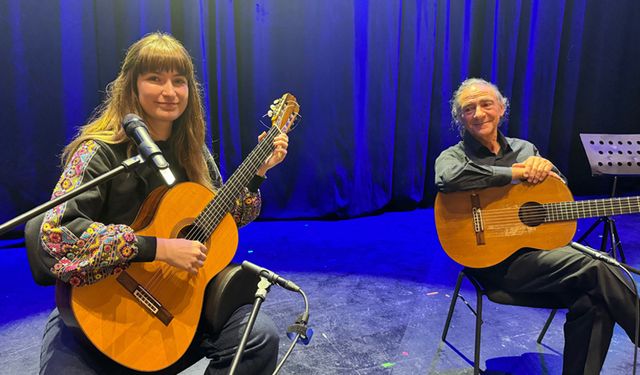 Gitar virtüözü Julia Schuler, İstanbul'da konser verdi