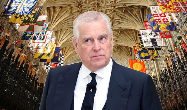 Prens Andrew'un armasını taşıyan sancak Windsor Kalesi'nden kaldırıldı