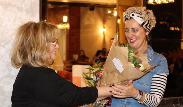 İngiltere Türk Aile Birliği, Selda Beyzade’yi Yılın Öğretmeni Seçti