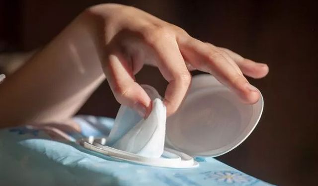 Plastik maddeli ıslak mendillere yasak geliyor