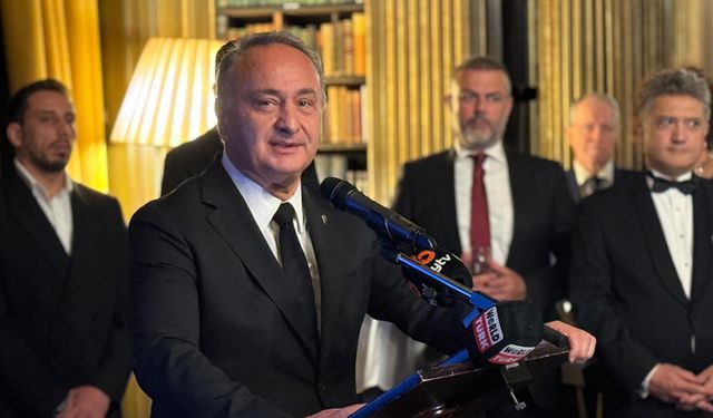 Türk Eğitim Derneği Londra Etkinliğini, Şapka İnkılabı’na Ithaf Etti