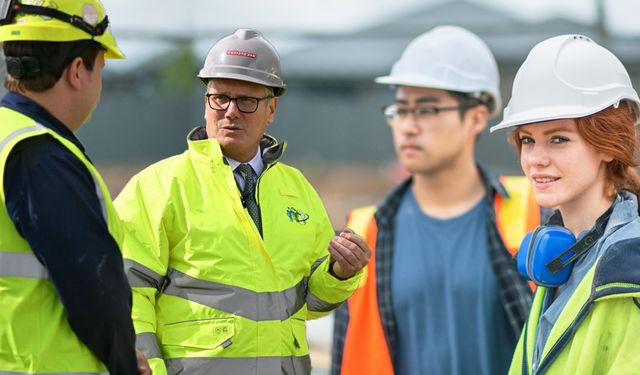 İngiltere’de hükümetten 50 bin gence yeni fırsat paketi