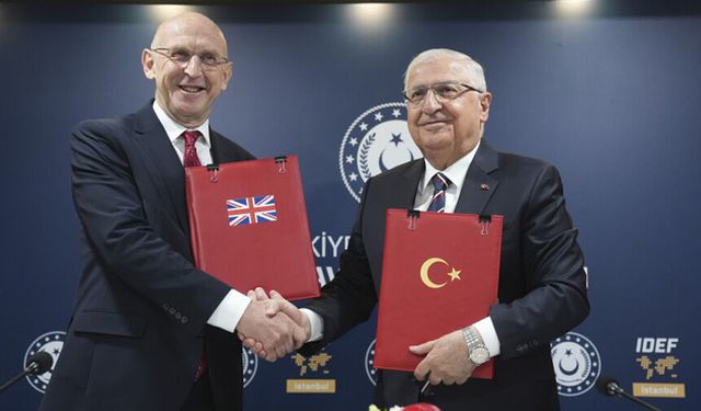 Türkiye ile İngiltere’den Eurofighter Typhoon Hamlesi