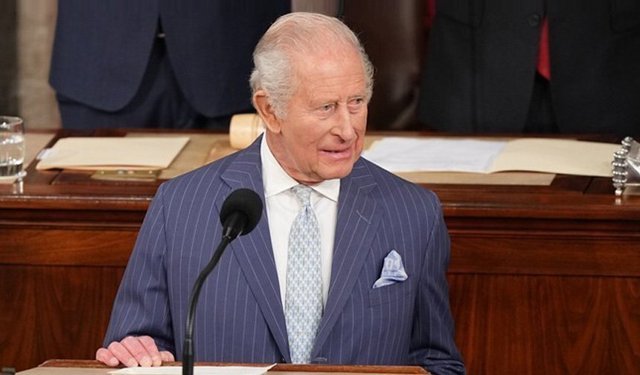 Kral Charles’tan ABD Kongresi’nde “demokratik denge” vurgusu