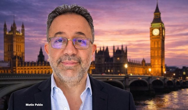 Metin Pekin, 'Partisiz Demokrasi'yi Tartışmaya Açtı