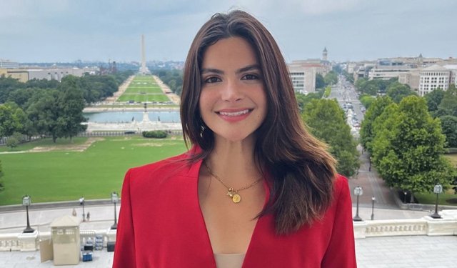 İslam Karşıtı Fenomen Valentina Gomez’e Giriş Yasağı