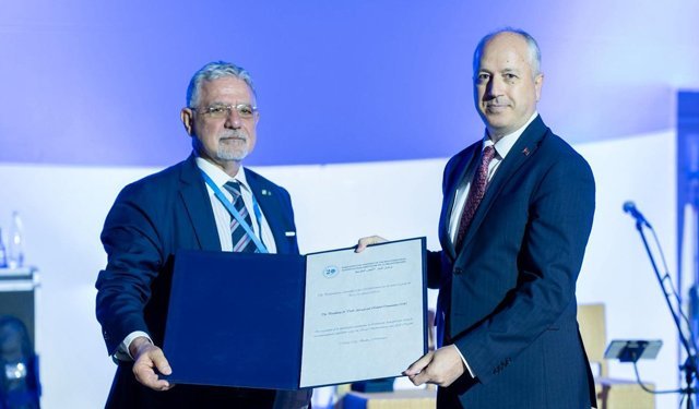 YTB’nin İnsani Diplomasi Vizyonuna Uluslararası Ödül