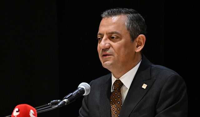 Özgür Özel ve ekibi, CHP Parti Meclisi'nden istifa etti