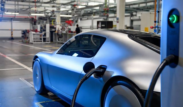 Elektrikli otomobilde 10 dakikalık şarj devrimi İngiltere'den