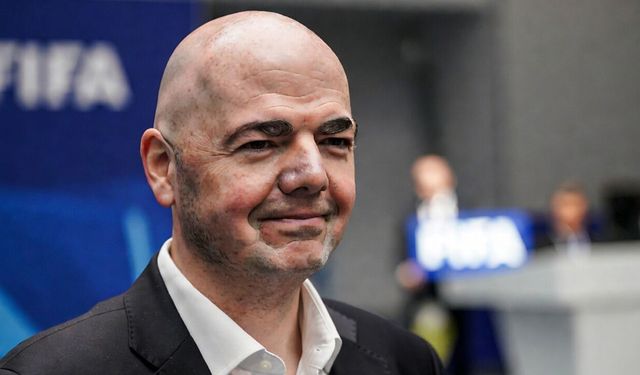 İngiltere Desteğini Çekiyor, FIFA'da Yönetim Krizi Derinleşiyor
