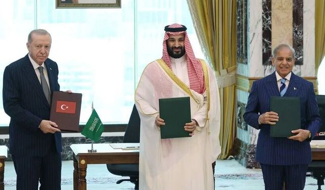 Türkiye, Suudi Arabistan ve Pakistan Ortak Savunma Anlaşması imzaladı