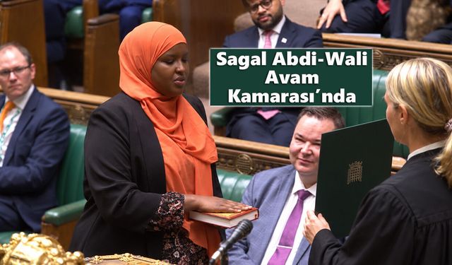 İngiltere Parlamentosu’nda Kur’an-ı Kerim üzerine yemin ederek göreve başladı