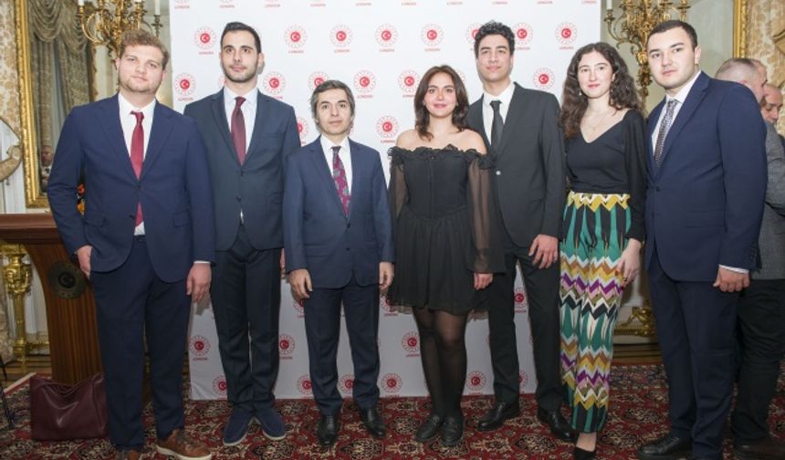 İngiltere’deki Türk öğrenciler ile Türk iş dünyası temsilcileri bir araya geldi