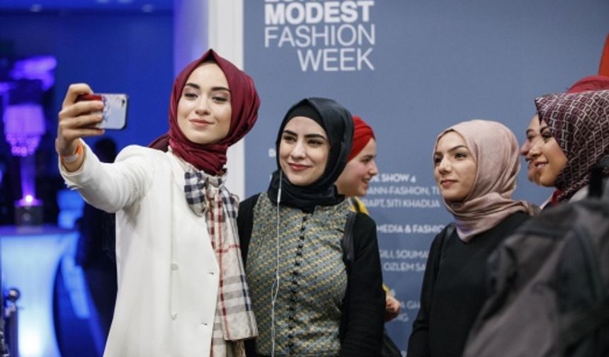 Londra Muhafazakar Moda Haftası, Modanisa