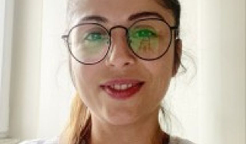 Bir Hayalden Diğerine Küçük Seksek Oyunu