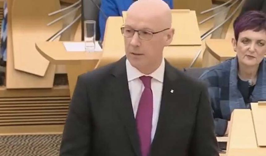 İskoçya'nın yeni Başbakanı Swinney göreve başladı