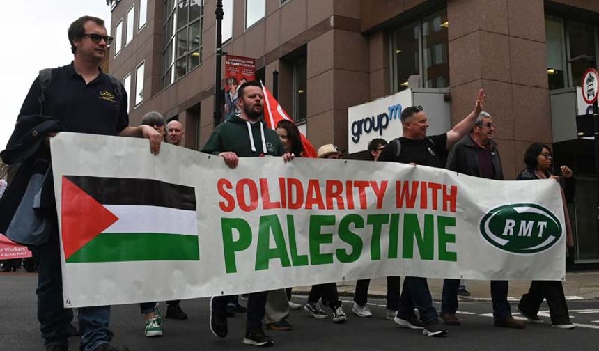 Londra'daki 1 Mayıs'ta Gazze'de ateşkes çağrısı