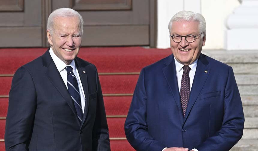 Biden'a, Almanya Cumhurbaşkanı Steinmeier'den, ülkenin en yüksek Liyakat Nişanı