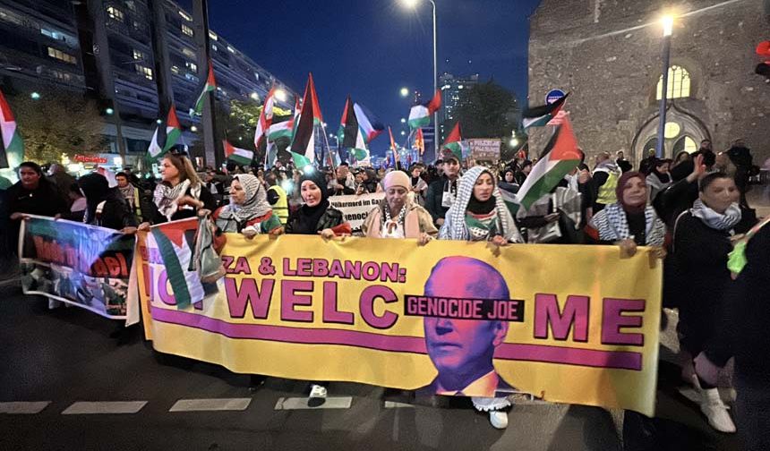 ABD Başkanı Biden, Berlin ziyaretinde protesto edildi