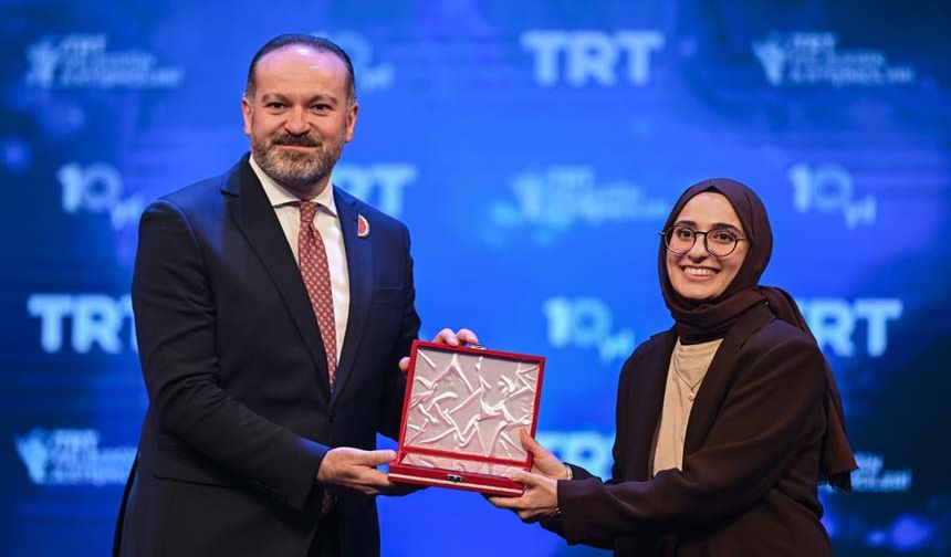 TRT Geleceğin İletişimcileri Yarışması'nın ödülleri sahiplerini buldu