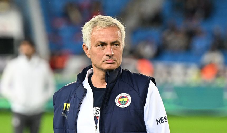 Mourinho, AZ Alkmaar yenilgisinin sorumluluğunu üstlendi