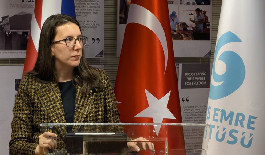 Dr. Esranur Özcan, ‘Türk Gençlik Dili Korpusu’nu anlatı