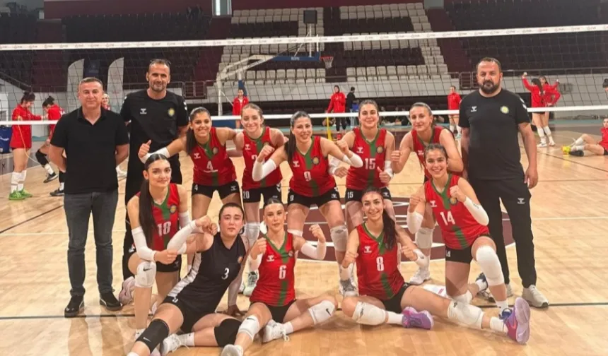 DBB Genç Kadınlar Voleybol Takımı Türkiye Şampiyonası’na galibiyetle başladı