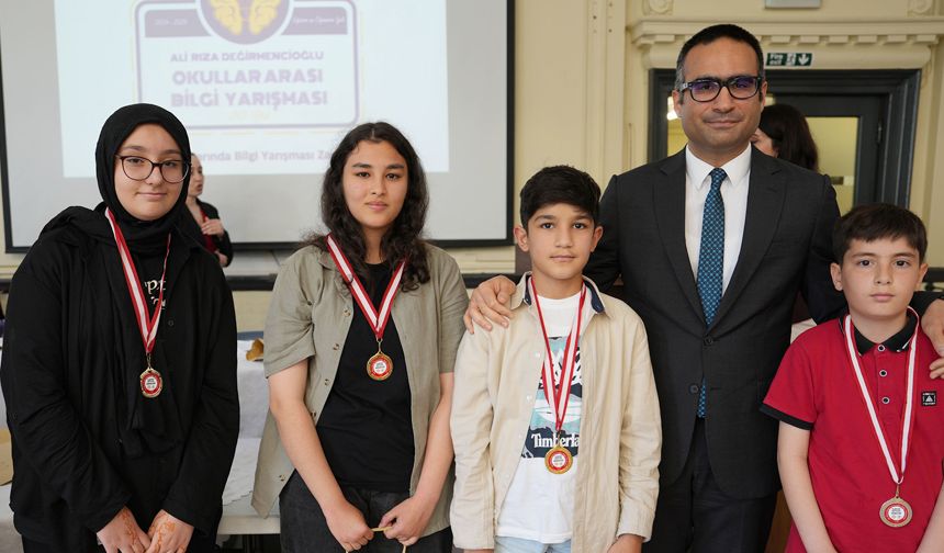 İngiltere'deki Türk Okulları öğrencileri bilgilerini yarıştırdı