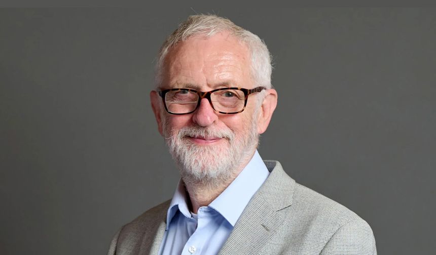 Jeremy Corbyn, yeni parti kuracaklarını doğruladı